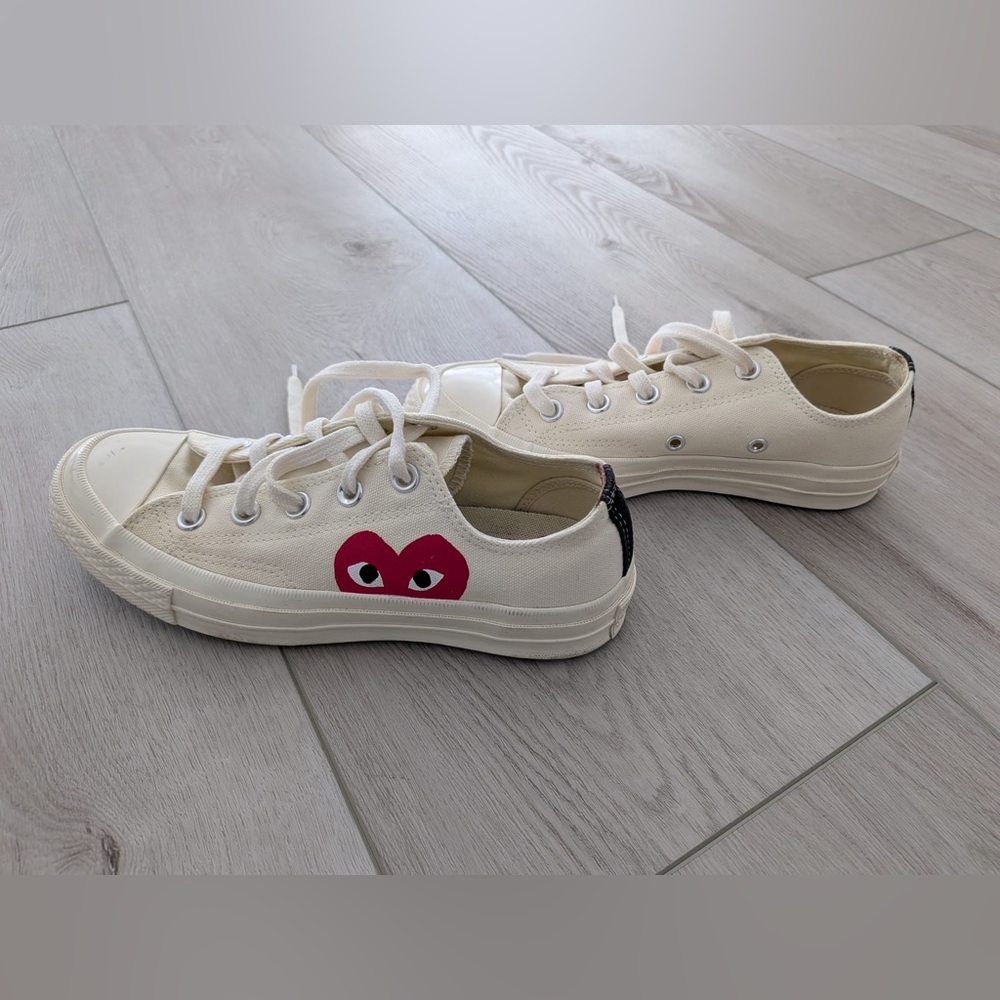Commes des Garçons PLAY White Low Top Converse Size 6W
